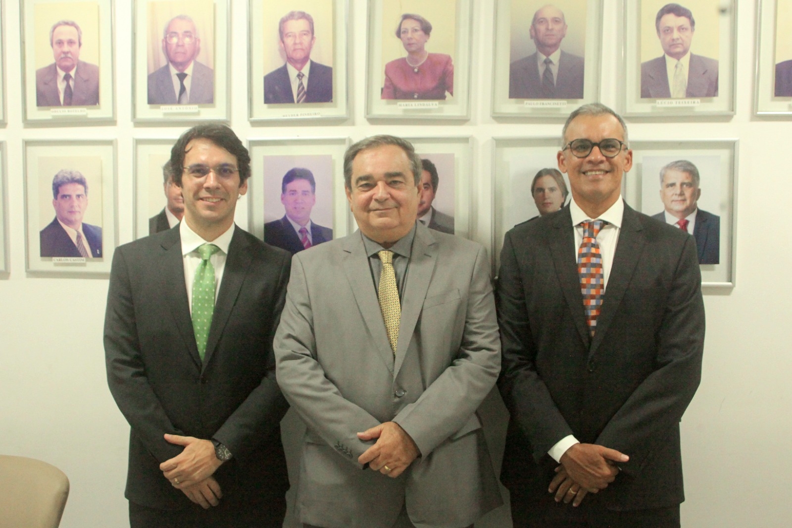 Prefeito prestigia transmissão do cargo de procurador geral do Município de Natal