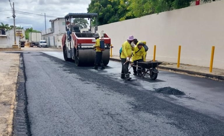 Redinha e Santa Catarina recebem obras de pavimentação e drenagem de ruas