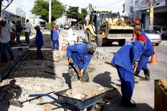 Cidade Satélite e Igapó recebem serviços da operação tapa buraco nesta segunda-feira