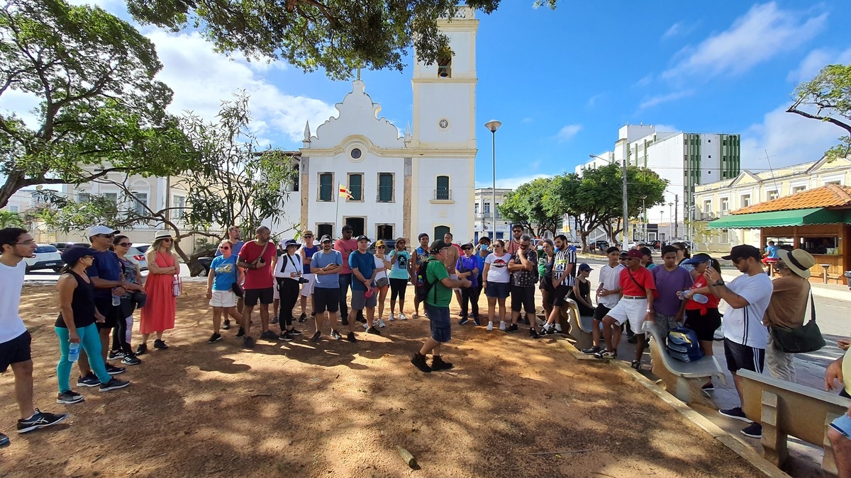 Natalenses aproveitam feriado para conhecer um pouco mais da história da cidade