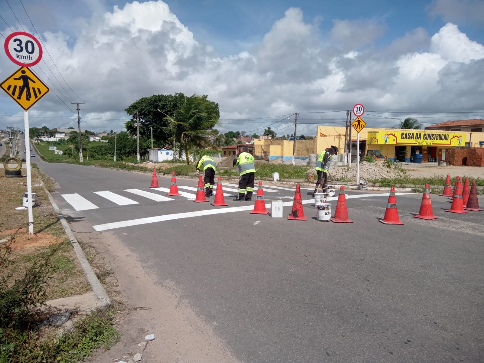Prefeitura investe na sinalização de travessia de pedestres