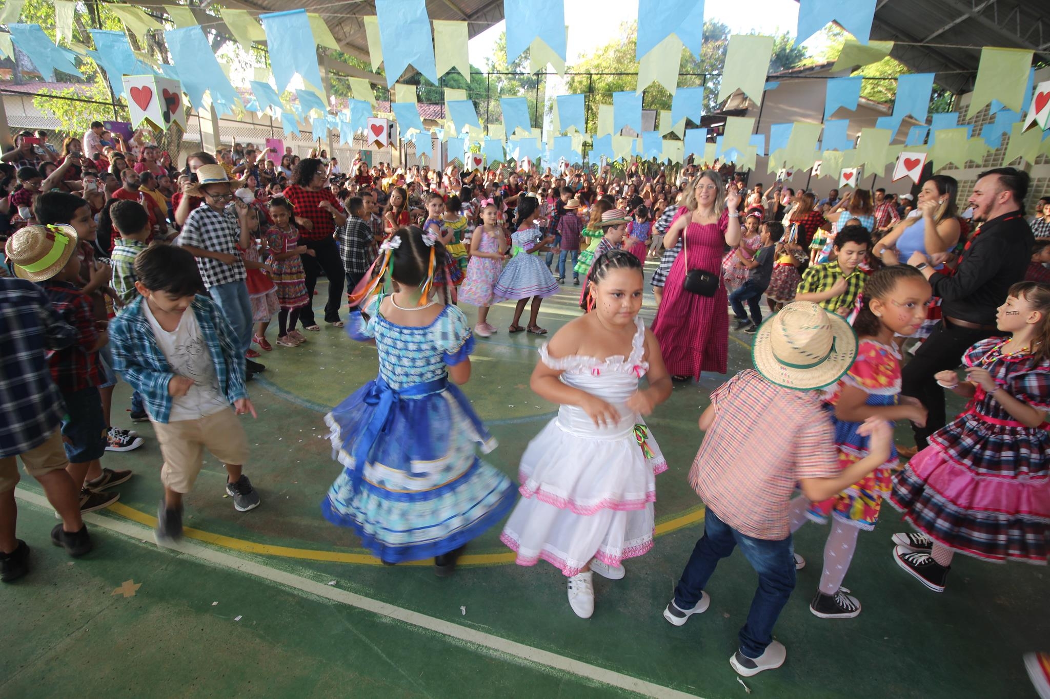Escolas da Rede Municipal promovem festejos juninos em julho