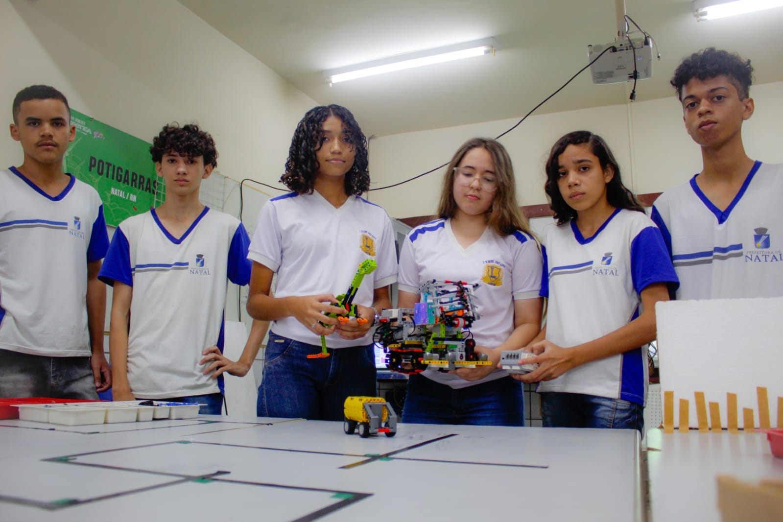 Estudantes da Rede Municipal participam da etapa estadual da Olimpíada Brasileira de Robótica