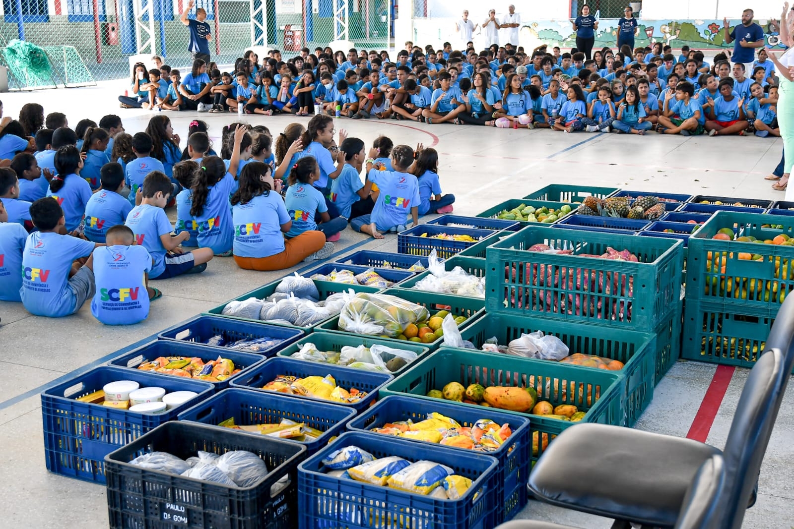 Prefeitura  entrega uma tonelada de alimentos ao Instituto Dom Bosco