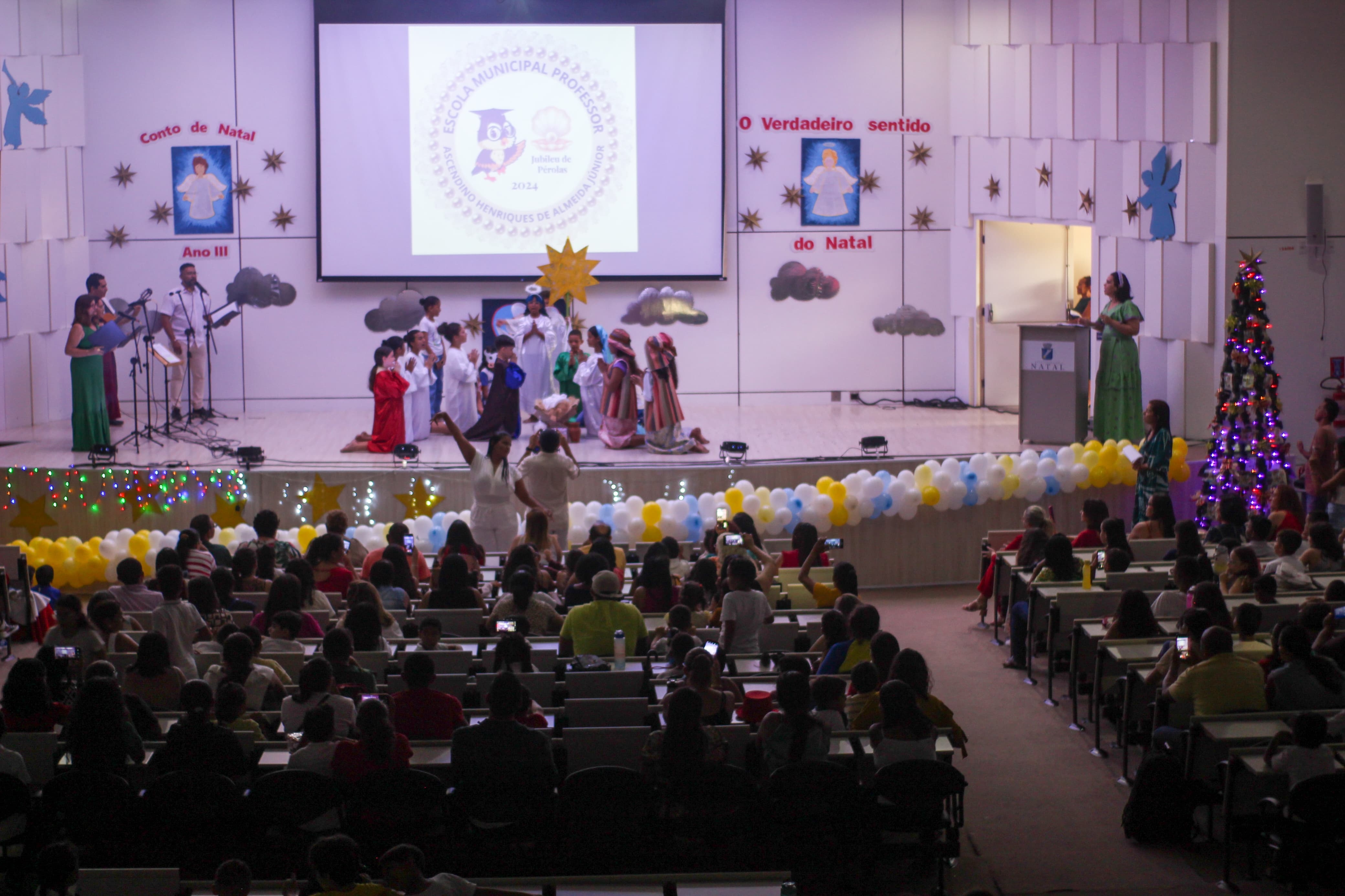 Escola Municipal Professor Ascendino de Almeida celebra conquistas educacionais com o terceiro ano