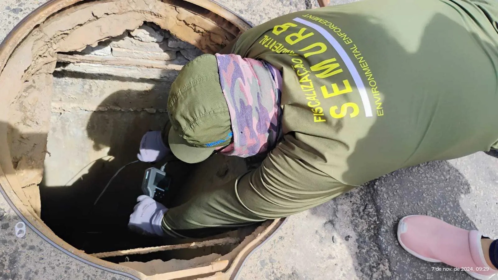  Semurb identifica origem da nova "língua negra" na Praia de Areia Preta*