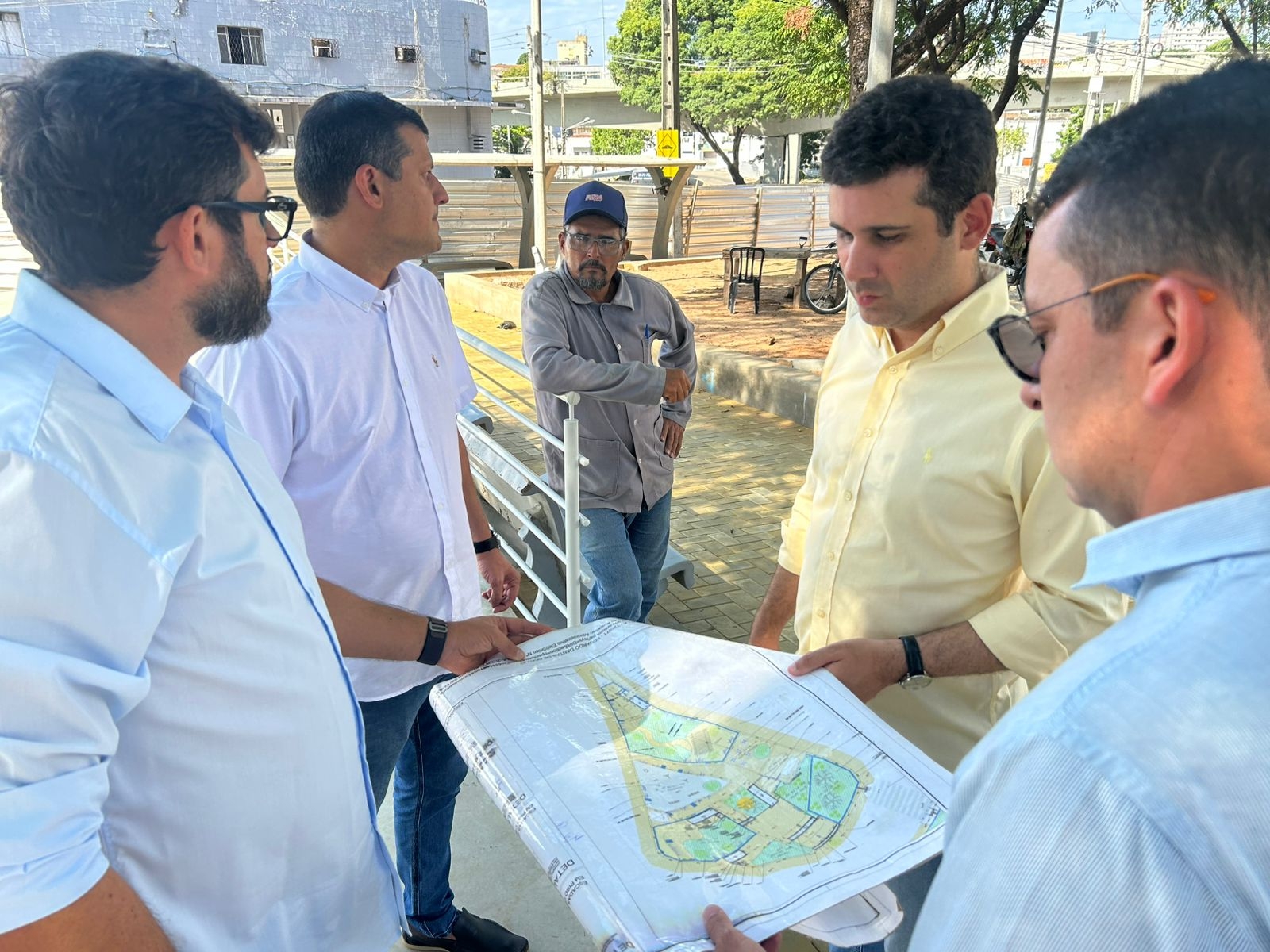 Obras de requalificação da Praça Almirante Tamandaré avançam e se aproximam da conclusão