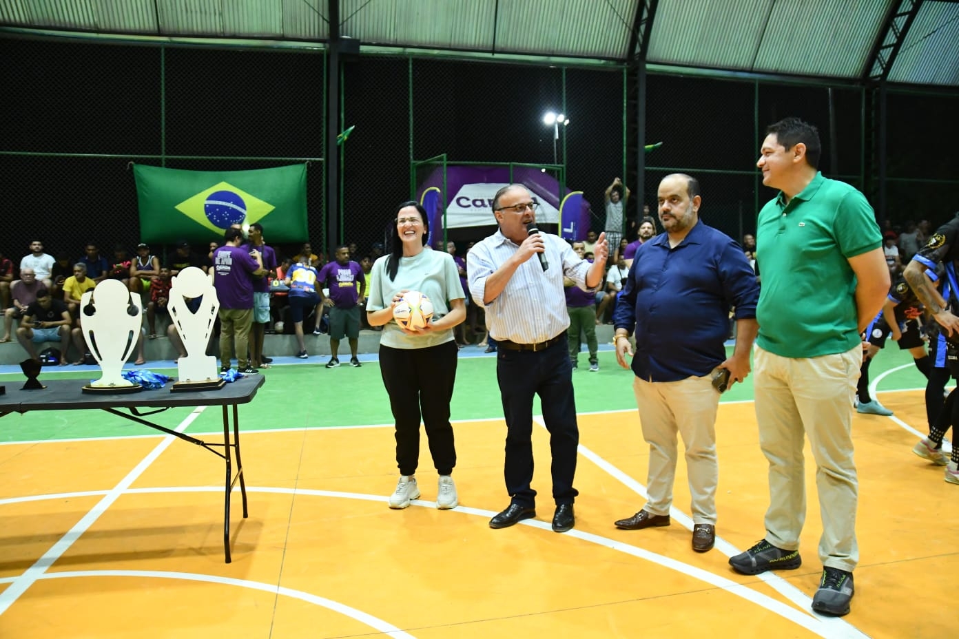 Paulinho Freire participa do encerramento da Copa de Futebol no bairro Nordeste