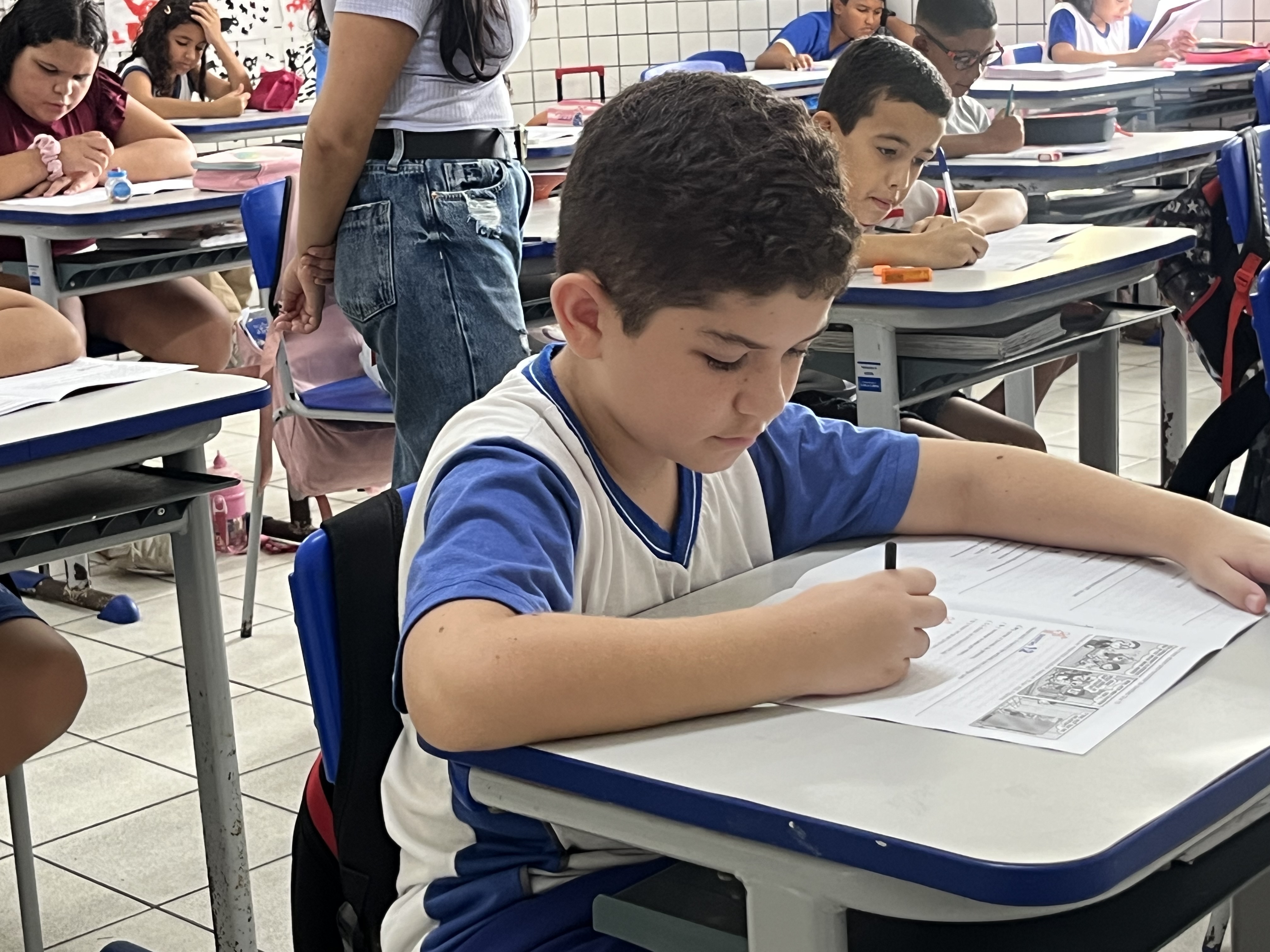 Estudantes do Ensino Fundamental realizam avaliação pela Plataforma Farol de Aprendizagem