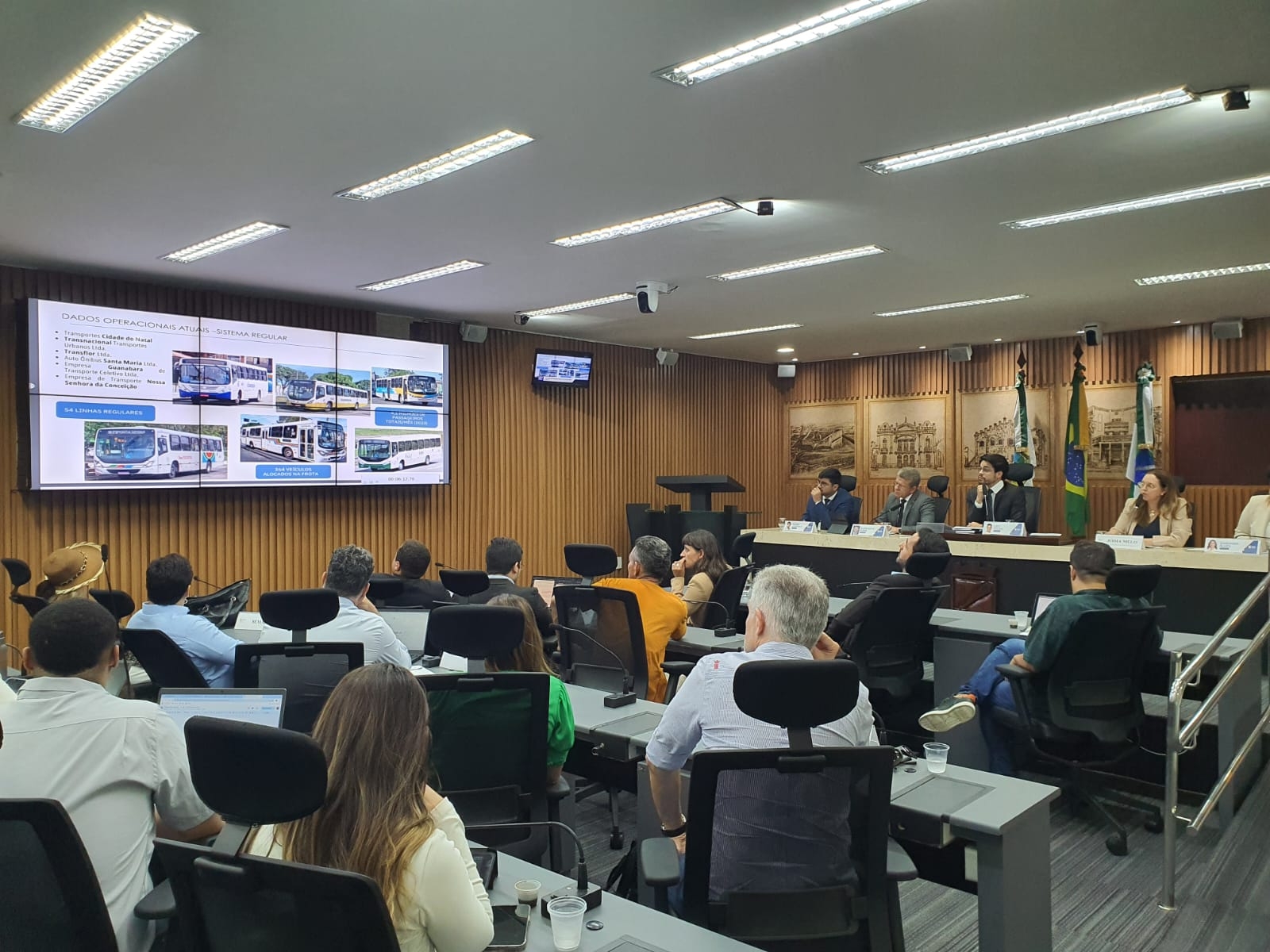 Secretária da STTU participa de audiência sobre licitação do transporte público na CMN