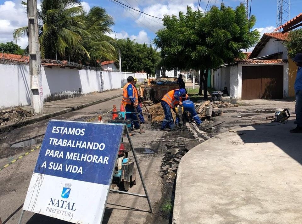 Conjunto Nova Natal recebe serviço de implantação de calhas e recuperação viária