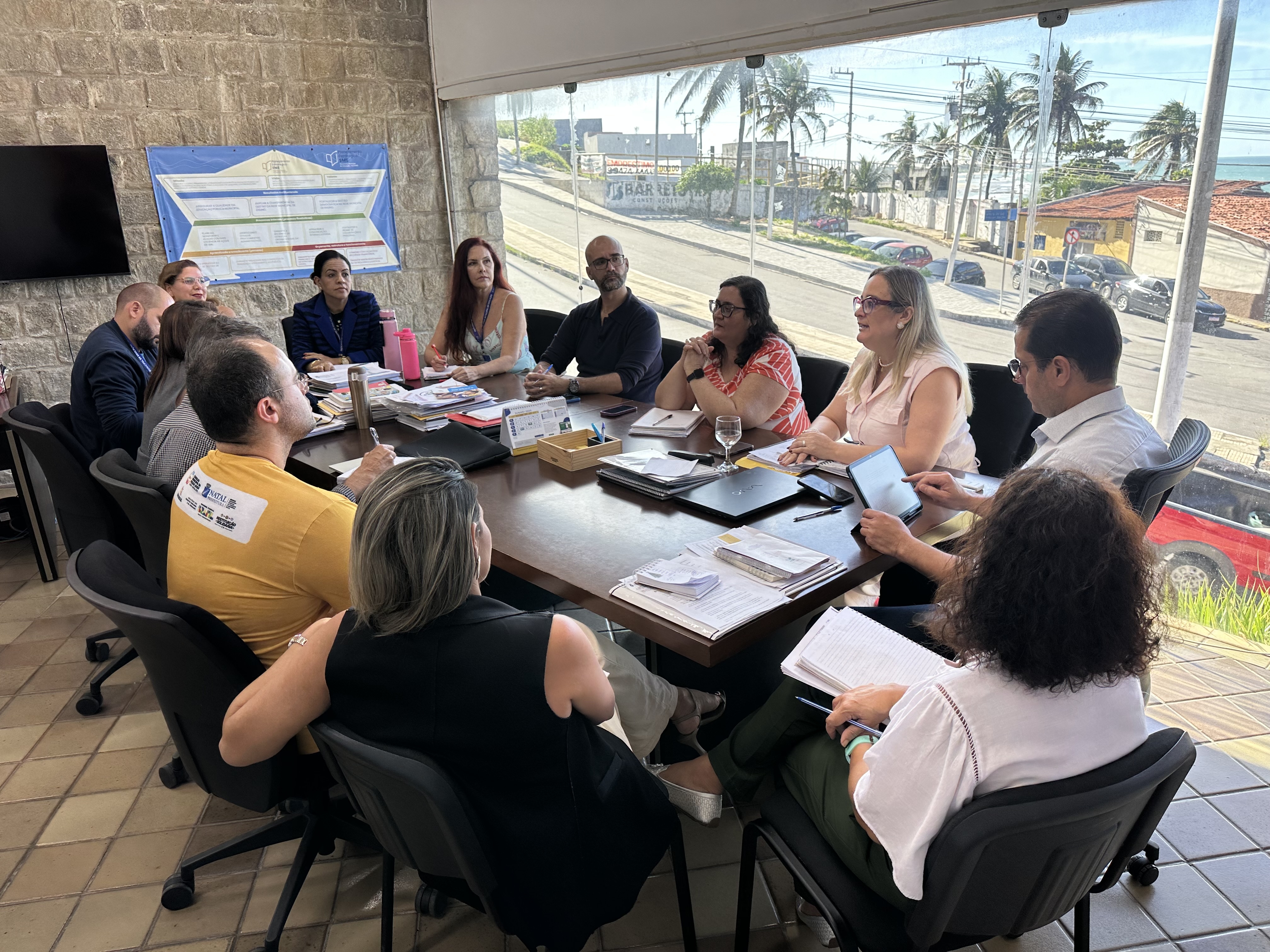 Técnicos da SME e diretores escolares participam de formação com a Fundação Lemann