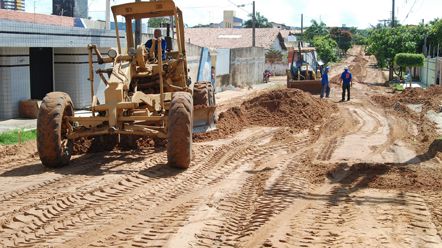 Prefeitura inicia pavimenta&ccedil;&atilde;o de oito ruas em Capim Macio