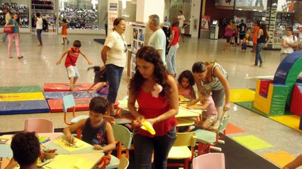 Exposi&ccedil;&atilde;o de infraestrutura dos CMEIs impressiona visitantes