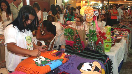 Feira de artesanato atrai centenas de visitantes