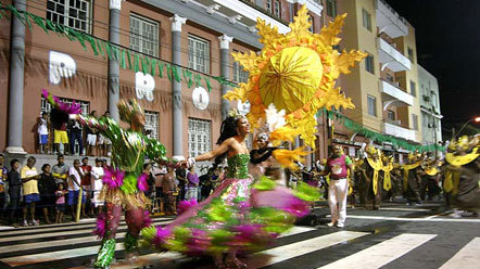 Desfiles do carnaval 2010 j&aacute; t&ecirc;m jurados