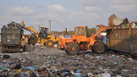 Coleta em dia e apoio ao trabalho dos catadores de material recicl&aacute;vel