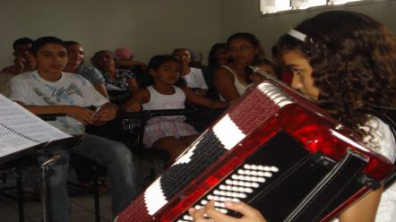 Exposi&ccedil;&otilde;es, dan&ccedil;a, m&uacute;sica, artes visuais entre outras atra&ccedil;&otilde;es agitam o Sexta das Artes