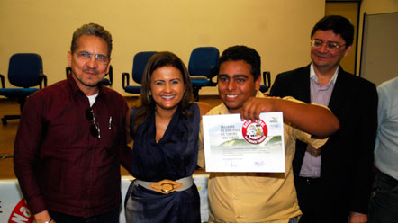 Taxistas de Natal recebem certificados do curso de &quot;Qualidade no Atendimento aos Turistas&quot;