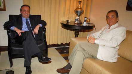 Senador Jos&eacute; Agripino faz visita de cortesia a Paulinho Freire