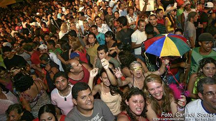 Baile de M&aacute;scara abre oficialmente o carnaval de Natal