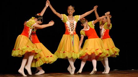 Escola Municipal de Ballet Professor Roosevelt Pimenta convoca novos alunos