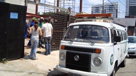 Constru&ccedil;&otilde;es irregulares s&atilde;o interditadas pela Semurb