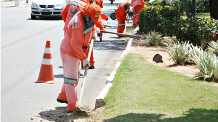 Garis da Urbana refor&ccedil;am limpeza para desfile de 7 de Setembro