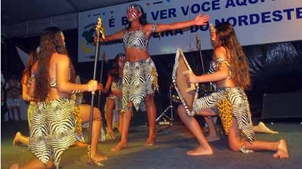 Jovens do PETI se apresentam na feira Brasil Mostra Brasil