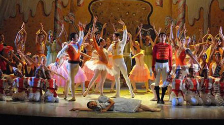 Escola de Ballet Roosevelt Pimenta remonta &quot;O Quebra-Nozes&quot; para o Natal em Natal