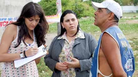 Semtas realiza visita t&eacute;cnica aos moradores irregulares da Ponte Newton Navarro