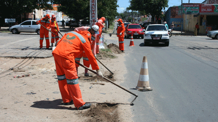 Equipes da Urbana refor&ccedil;am limpeza em diversas &aacute;reas na Zona Norte
