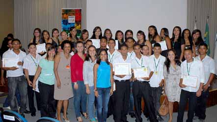 Adolescentes do Projovem concluem est&aacute;gio na Petrobras