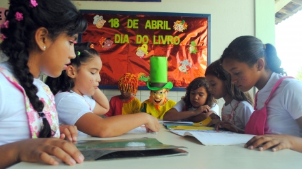 Escola Ant&ocirc;nio Campos homenageia Monteiro Lobato no Dia Nacional do Livro Infantil